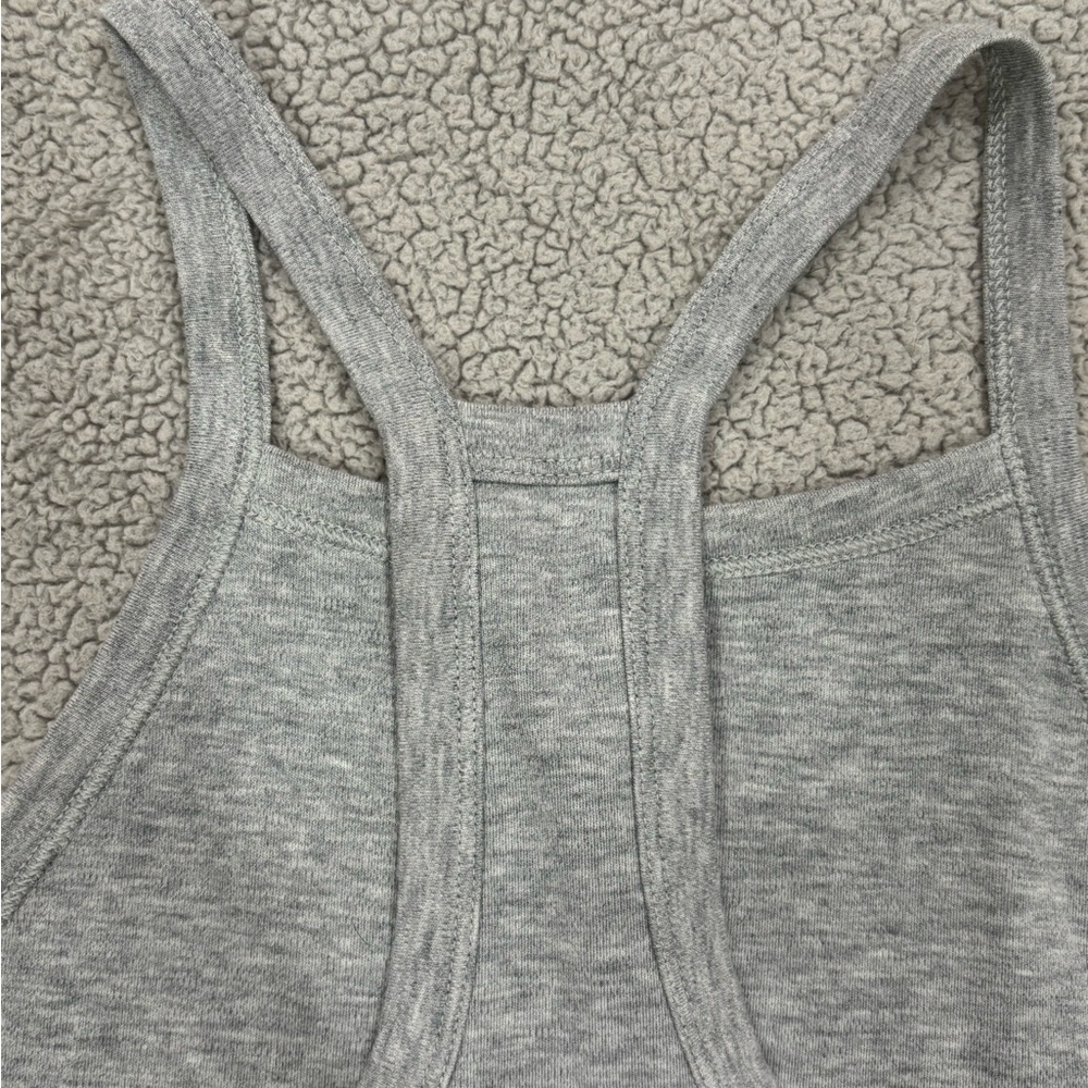 Fabletics Tank Top⭐️ - Picture 4 of 5